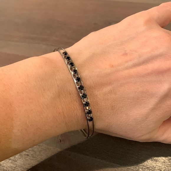 Silver Tone Double Band Bracelet with Onyx Coloured Gems - Picture 2 of 7